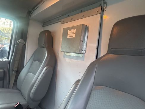 Used 2016 Ford E-350 and Econoline 350 Super Duty w/ Power Windows & Locks Group RWD image 47