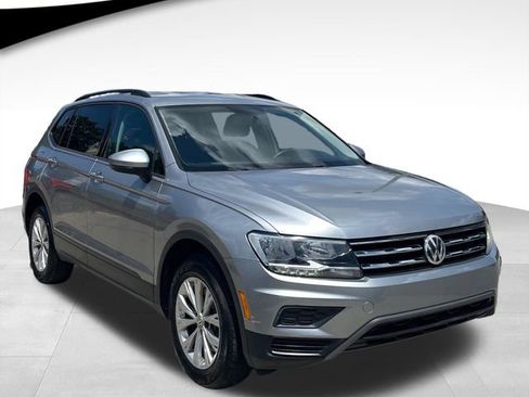 Used 2019 Volkswagen Tiguan S w/ Driver Assistance Package FWD image 1