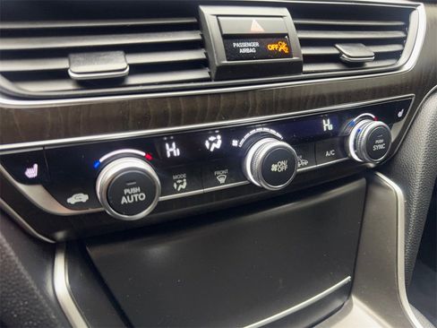 Used 2018 Honda Accord EX image 64