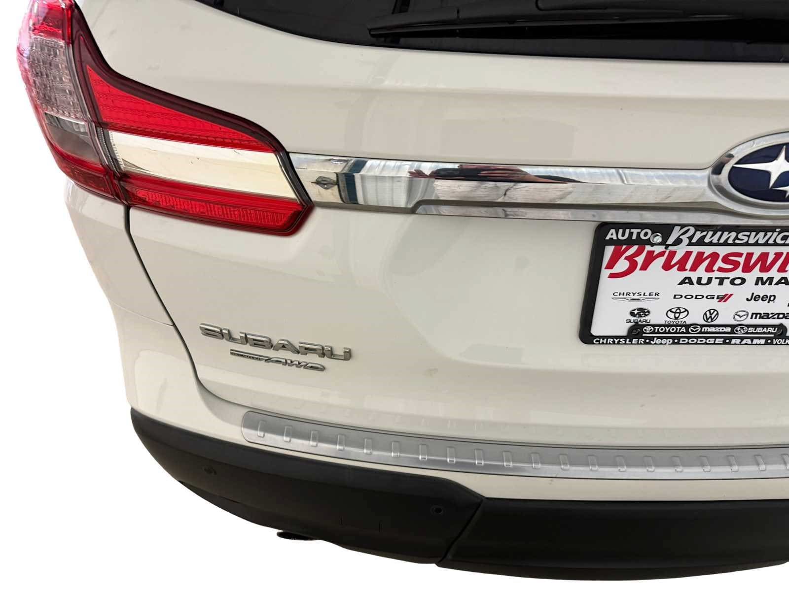 Used 2020 Subaru Ascent Premium w/ Convenience Package AWD/4WD image 17