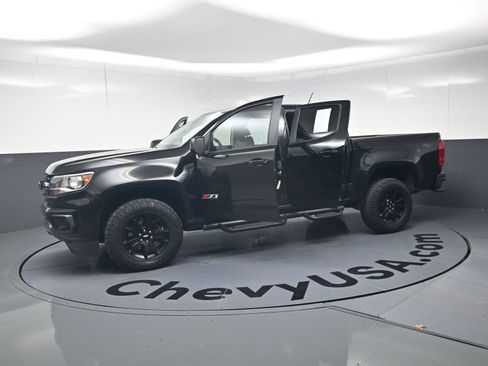 Used 2022 Chevrolet Colorado Z71 w/ Z71 Midnight Edition AWD/4WD image 21
