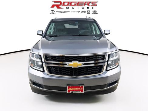 Used 2018 Chevrolet Suburban LT AWD/4WD image 2