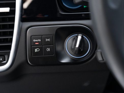 Used 2023 Porsche Cayenne Turbo image 28