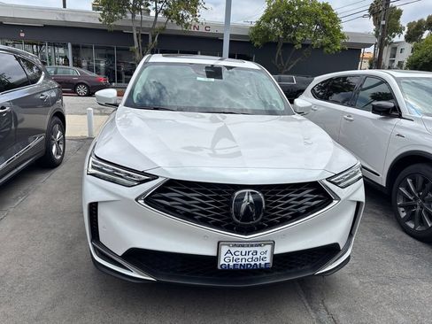 Used 2026 Acura MDX FWD w/ Technology Package image 2
