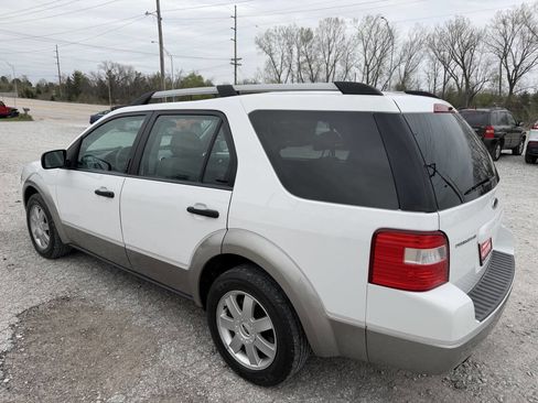 Used 2005 Ford Freestyle SE FWD image 5