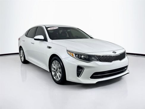 Used 2018 Kia Optima S image 8