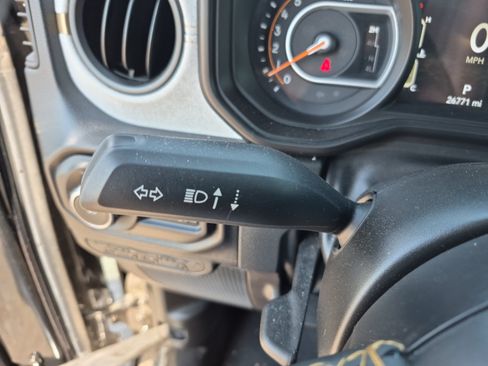 Used 2024 Jeep Wrangler Unlimited Sport AWD/4WD image 32