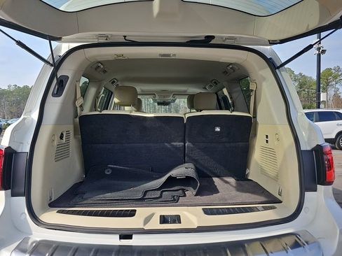 Used 2024 INFINITI QX80 Luxe w/ Cargo Package image 16