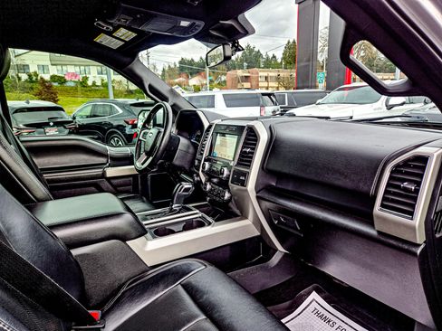 Used 2019 Ford F150 Lariat w/ Equipment Group 502A Luxury image 13