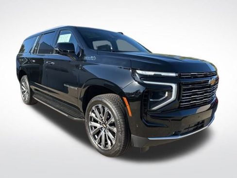 New 2026 Chevrolet Suburban High Country w/ Sun And Tow Package image 7