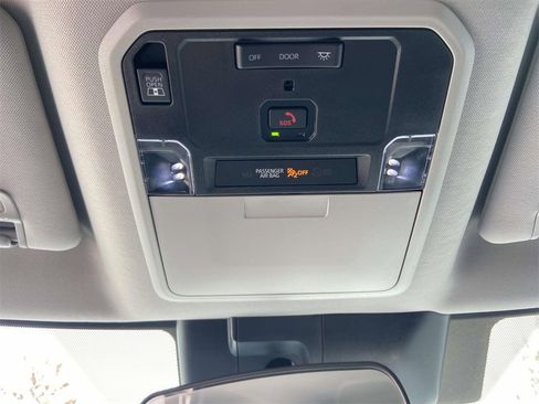 Used 2022 Toyota Tundra SR5 image 13