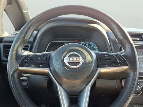 Used 2023 Nissan Leaf S image 18