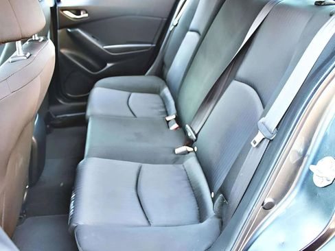 Used 2016 MAZDA MAZDA3 i Sport image 26