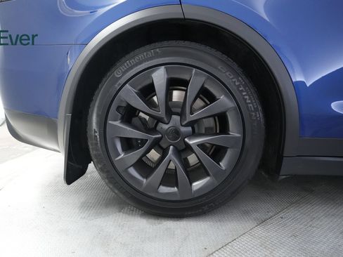 Used 2024 Tesla Model X AWD/4WD image 22