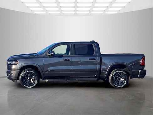 New 2026 RAM 1500 4x4 Crew Cab image 2