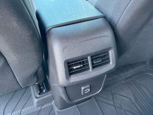 Used 2021 Chevrolet Equinox LT FWD image 13
