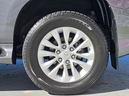 Used 2021 Lexus GX 460 Premium image 30