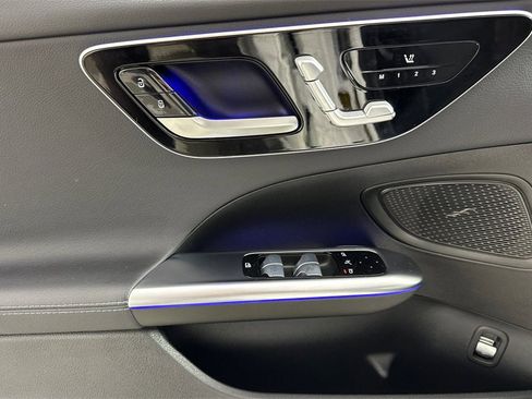 Used 2023 Mercedes-Benz C 300 Sedan image 11