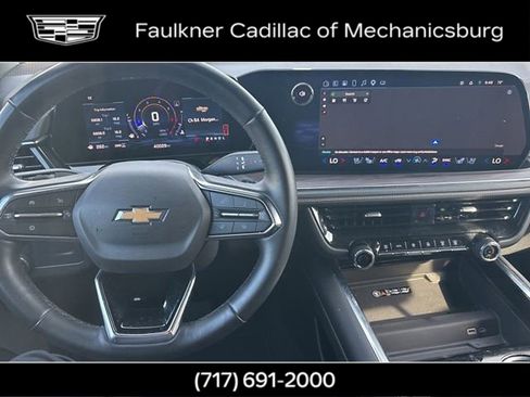 Used 2025 Chevrolet Tahoe Premier AWD/4WD image 22