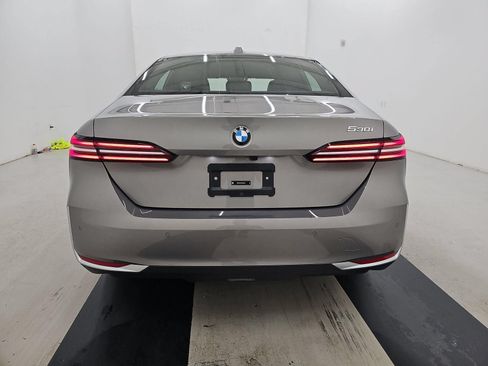 Used 2026 BMW 530i RWD image 5
