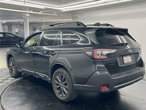 Used 2023 Subaru Outback Onyx Edition image 4