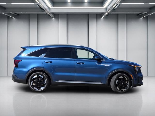 Certified 2025 Kia Sorento EX AWD/4WD image 3