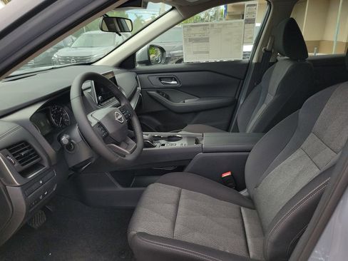 New 2026 Nissan Rogue SV FWD image 18