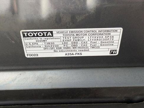 Used 2020 Toyota Camry LE image 22