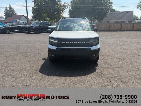 Used 2025 Ford Bronco Sport Outer Banks w/ Outer Banks Tech Package+ AWD/4WD image 2