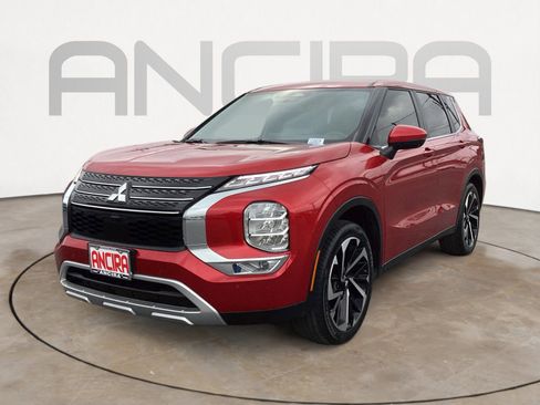 Used 2022 Mitsubishi Outlander SE image 9