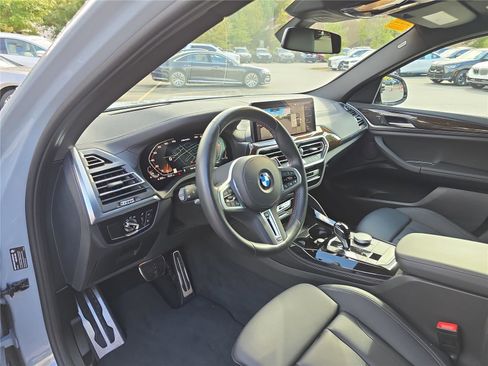 Used 2024 BMW X4 M40i image 23