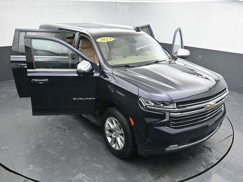 Used 2024 Chevrolet Suburban Premier image 31