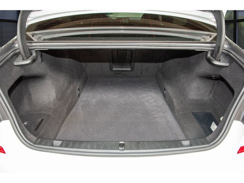 Used 2019 BMW 740i w/ M Sport Package image 34