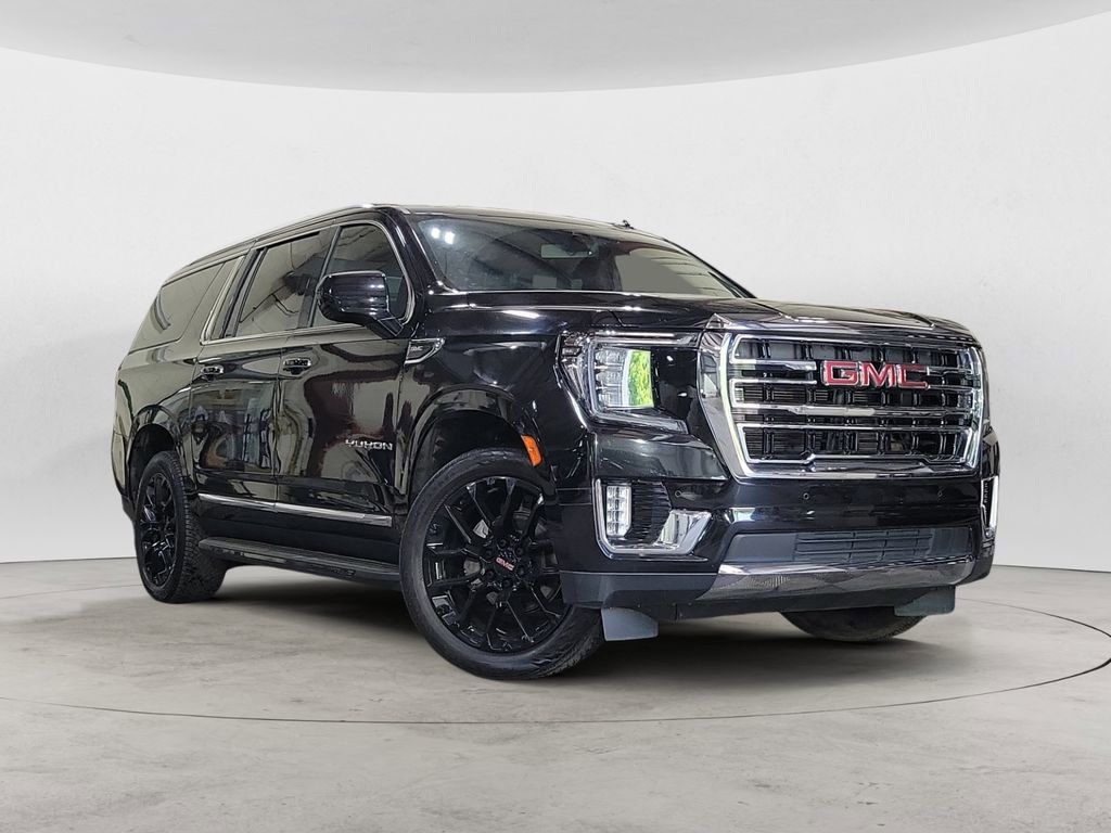 Used 2022 GMC Yukon XL SLT AWD/4WD image 1