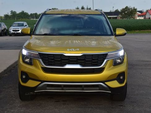 Used 2023 Kia Seltos LX AWD/4WD image 11