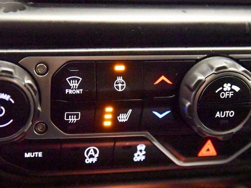 Used 2020 Jeep Wrangler Sport image 20