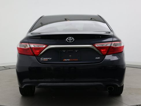 Used 2017 Toyota Camry SE FWD image 6