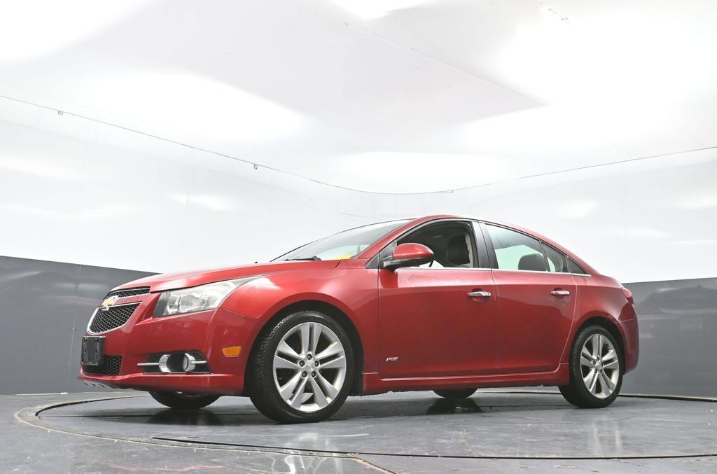 Used 2014 Chevrolet Cruze LTZ w/ Sun, Sound and Sport Package FWD image 27