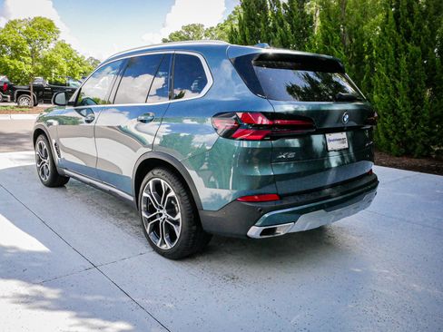 Used 2024 BMW X5 xDrive40i AWD/4WD image 9