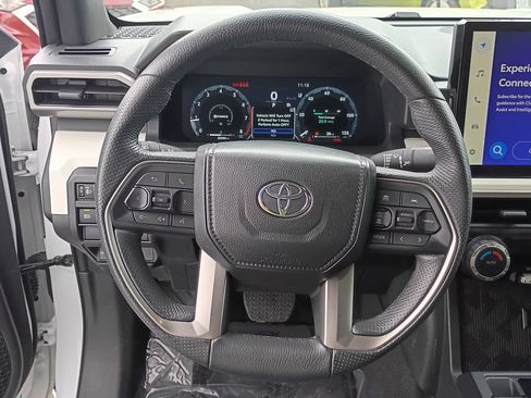 Used 2024 Toyota Tacoma TRD Off-Road AWD/4WD image 24