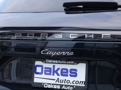 Used 2020 Porsche Cayenne image 18