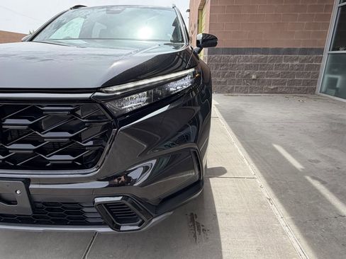 Used 2025 Honda CR-V Sport image 11