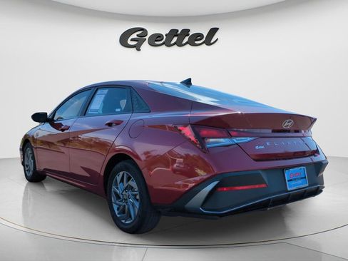 Certified 2024 Hyundai Elantra SEL FWD image 7