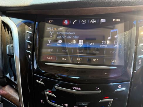 Used 2016 Cadillac Escalade Premium RWD image 21