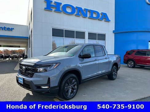 Certified 2025 Honda Ridgeline Sport image 1