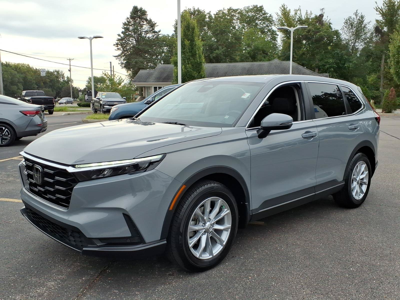 Used 2024 Honda CR-V EX-L image 3