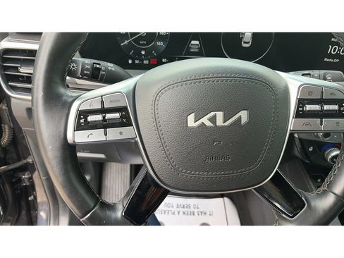 Certified 2025 Kia Telluride SX X-Line AWD/4WD image 25