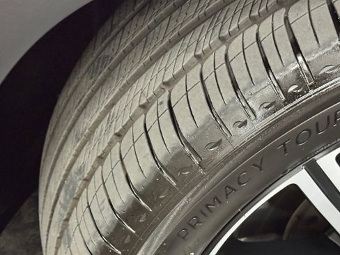 Certified 2025 Mercedes-Benz GLE 350 4MATIC image 19