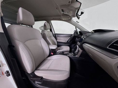 Used 2018 Subaru Forester 2.5i Premium AWD/4WD image 27