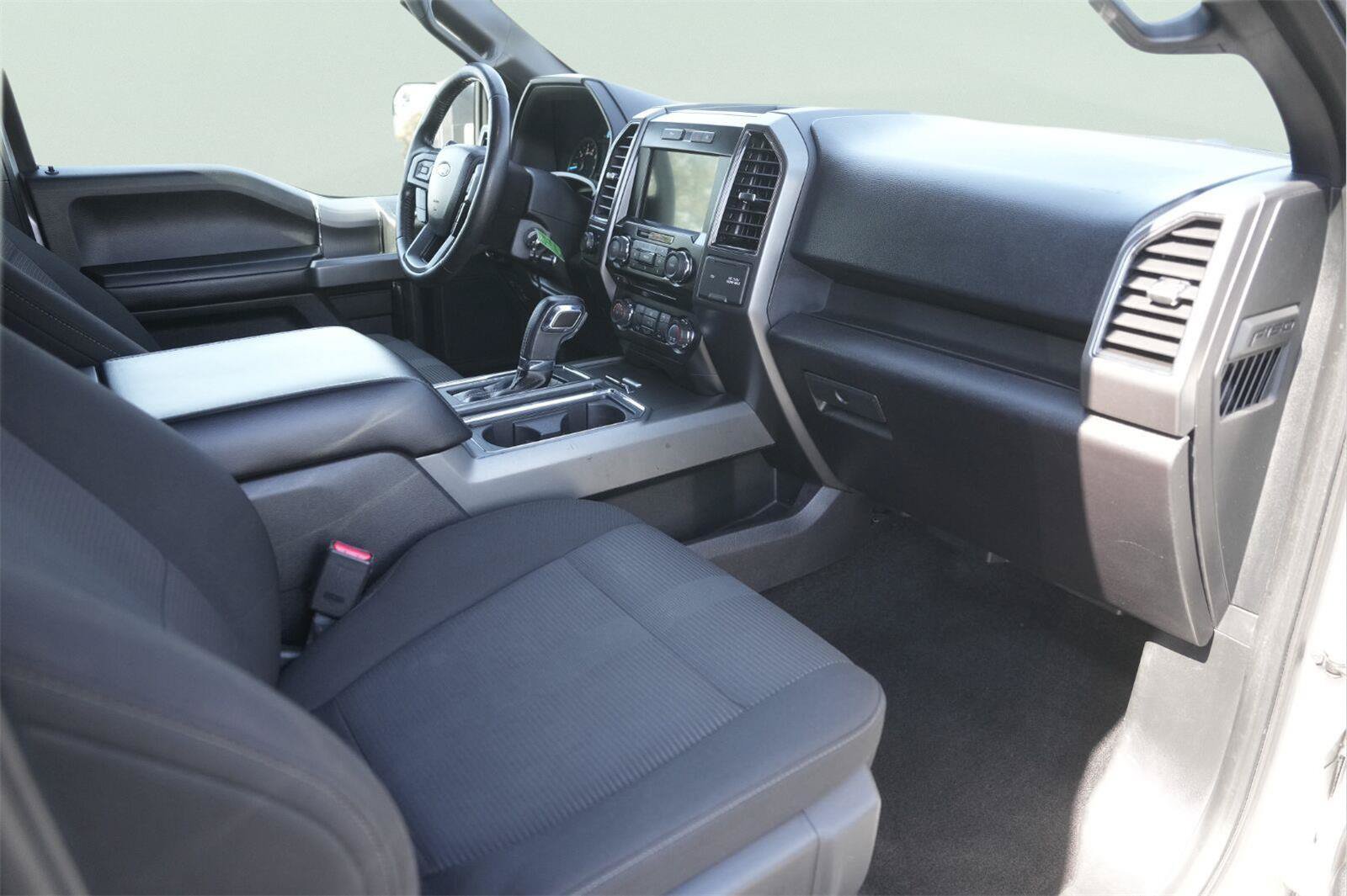 Used 2017 Ford F150 XLT w/ Equipment Group 302A Luxury RWD image 17